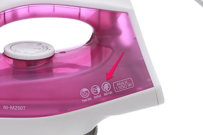 Bàn là hơi nước Panasonic NI-M250TPRA 1800W - chức năng chống đóng cặn