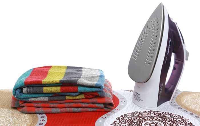 Bàn là Panasonic NI-M300TVRA giá tốt nhất