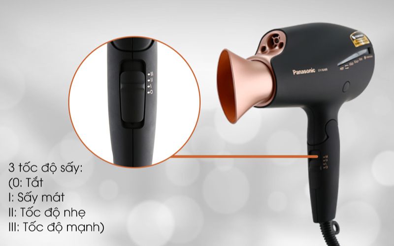 Công suất mạnh mẽ, 3 chế độ gió giúp tóc được sấy khô nhanh chóng
