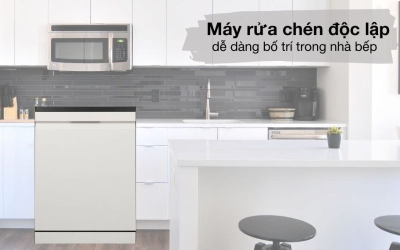 Chiếc máy rửa bát độc lập cao cấp lắp đặt đơn giản, cho không gian bếp sang trọng