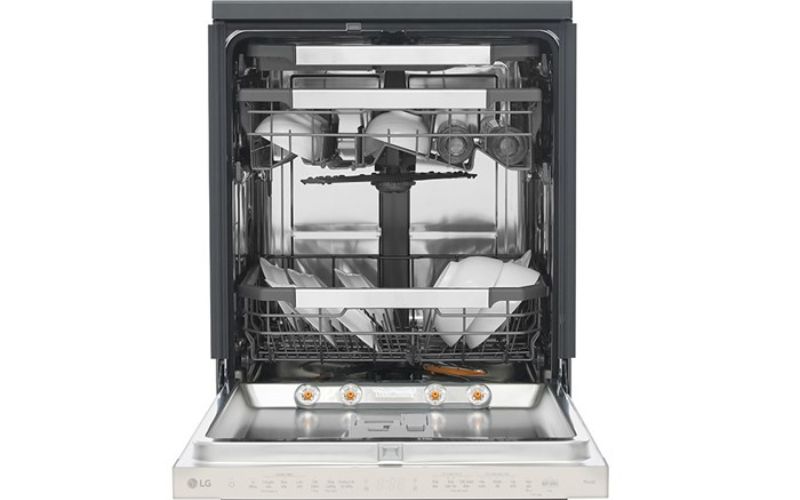 Hệ thống Quadwash đa chiều 4 cánh tay linh tạo hiệu quả làm sạch ấn tượng