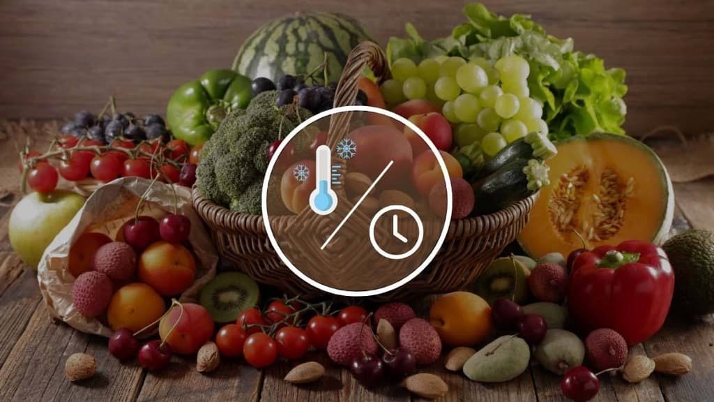 Ngăn TasteLock cung cấp độ ẩm thích hợp cho rau củ luôn tươi xanh Ngăn TasteLock cung cấp độ ẩm thích hợp cho rau củ luôn tươi xanh