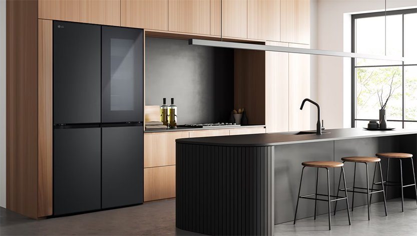 Thiết kế MultiDoor 4 cánh đen lì sang trọng hài hòa với mọi không gian Thiết kế MultiDoor 4 cánh đen lì sang trọng hài hòa với mọi không gian