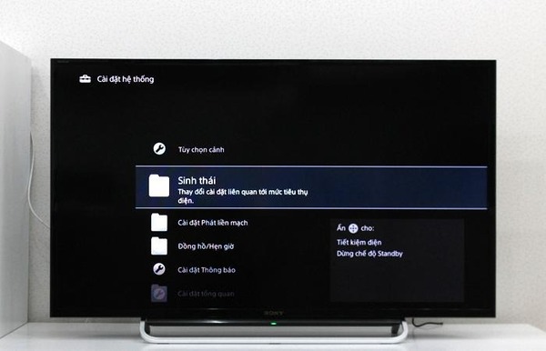 Cài đặt chế độ tiết kiệm điện ở Tivi Sony 43 inch giúp bạn tiết kiệm được khoảng 10% chi phí điện
