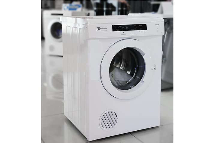 máy sấy quần áo