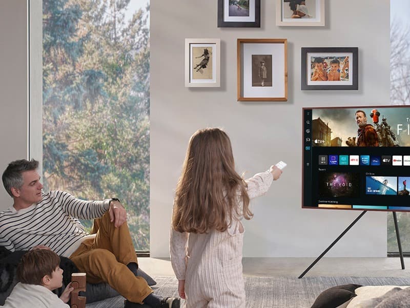 Tivi Samsung thân thiện với mọi đối tượng sử dụng, từ trẻ nhỏ đến người lớn tuổi hay người không rành công nghệ