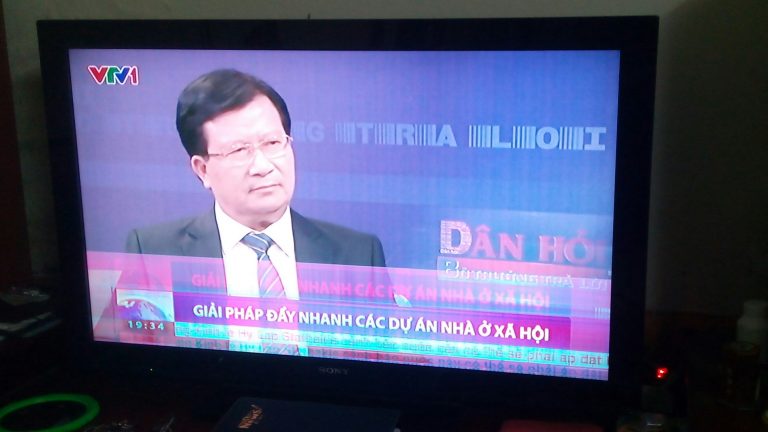cach-sua-tivi-b-percentage-e1-percentage-bb-percentage-8b-nhoe-mau Tivi bị nhòe màu