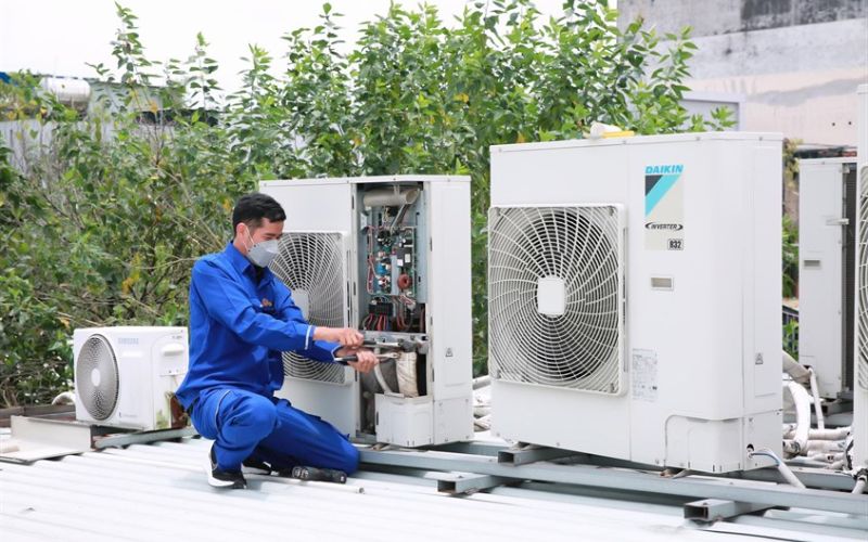 cach ve sinh cuc nong dieu hoa daikin hinh 5