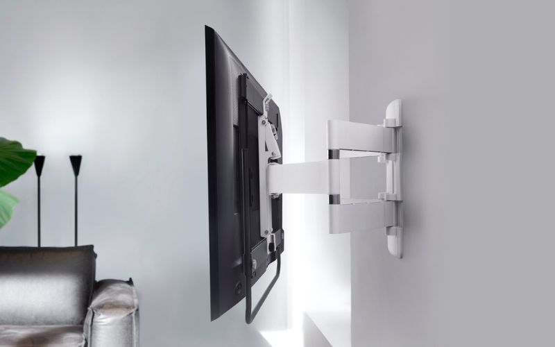 Giá treo tivi giúp tối ưu không gian, tạo sự gọn gàng và hiện đại cho căn phòng của bạn