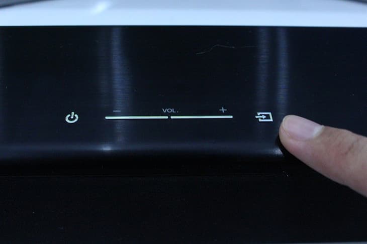 Cách kết nối soundbar với máy tính Bước 1: Khởi động soundbar