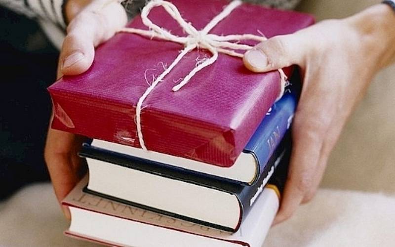 Cuốn sách phát triển bản thân mang đến kiến thức quý giá và cảm hứng cho hành trình mới