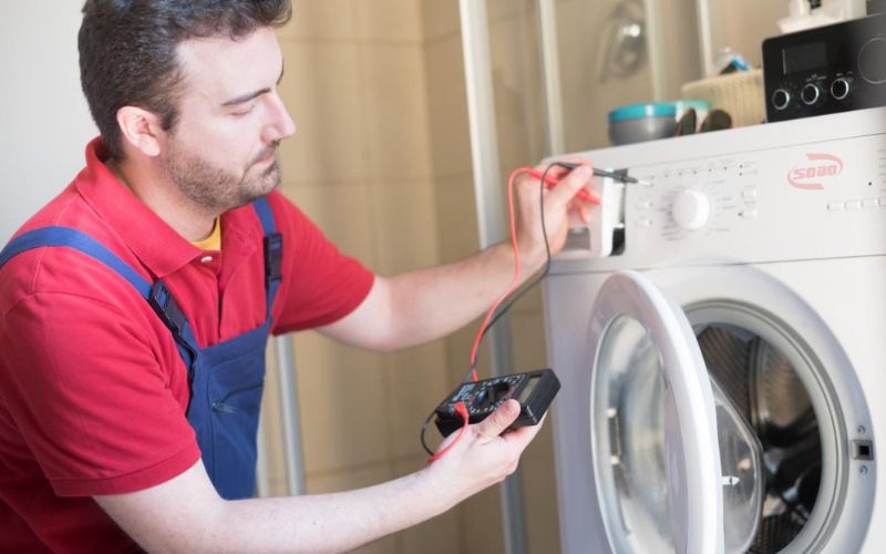 Điện áp dao động là nguyên nhân gây ra sự cố EHO ở máy giặt Electrolux