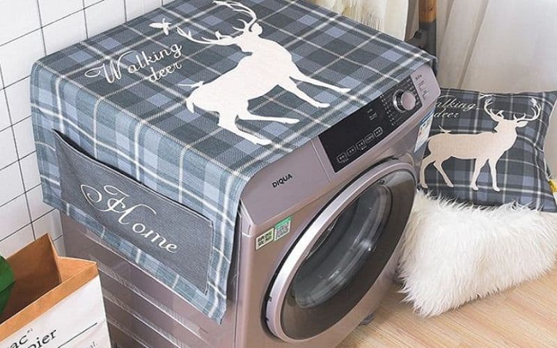 Sử dụng bạt chống thấm để bảo vệ máy giặt khi trời mưa