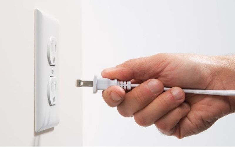 Kiểm tra nguồn điện, cắm phích chắc chắn, nếu hư hỏng cần sửa chữa