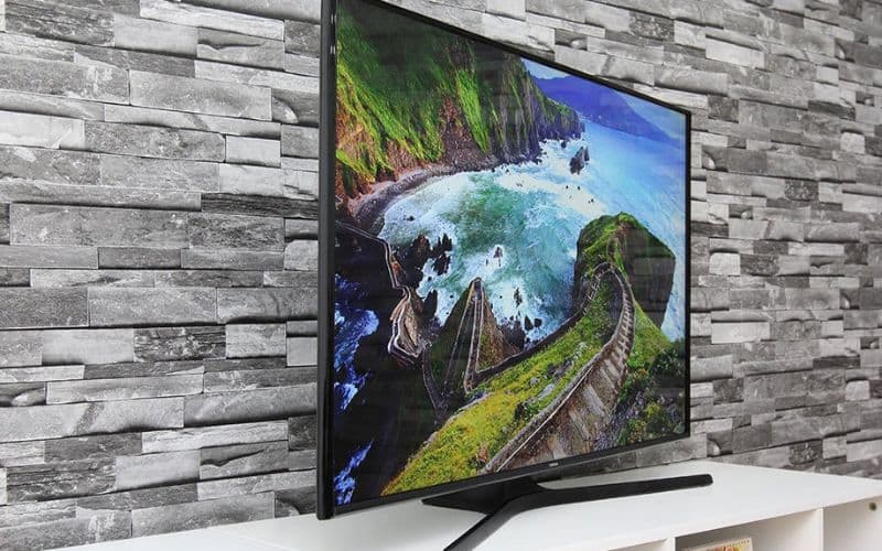 Thưởng thức phim ảnh tuyệt vời cùng tivi Samsung LED UA48J5100 48 inch