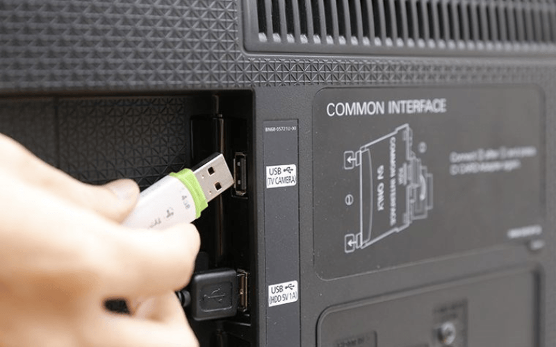 Nhớ kiểm tra kỹ kết nối giữa cáp và đầu thu tivi