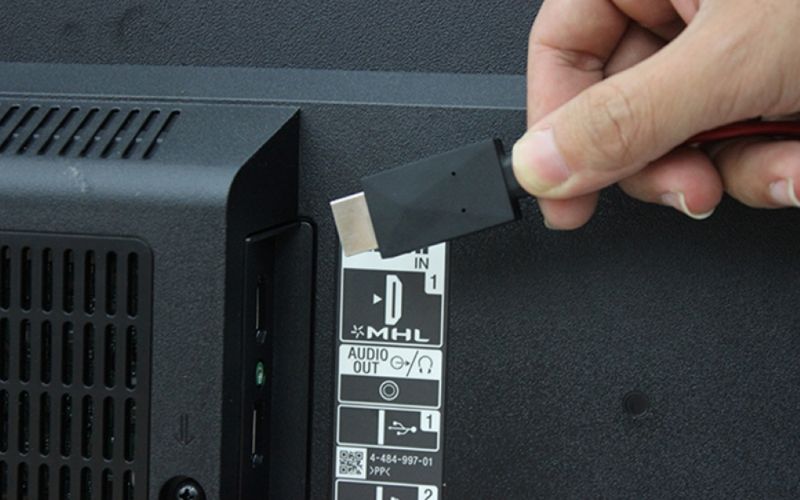 Kiểm tra xem dây kết nối còn ở tình trạng nguyên vẹn không