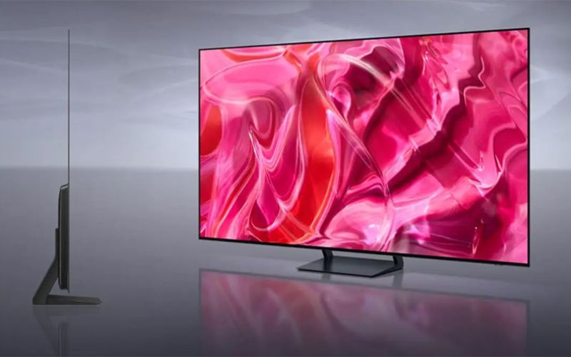 tv oled co ben khong hinh 2