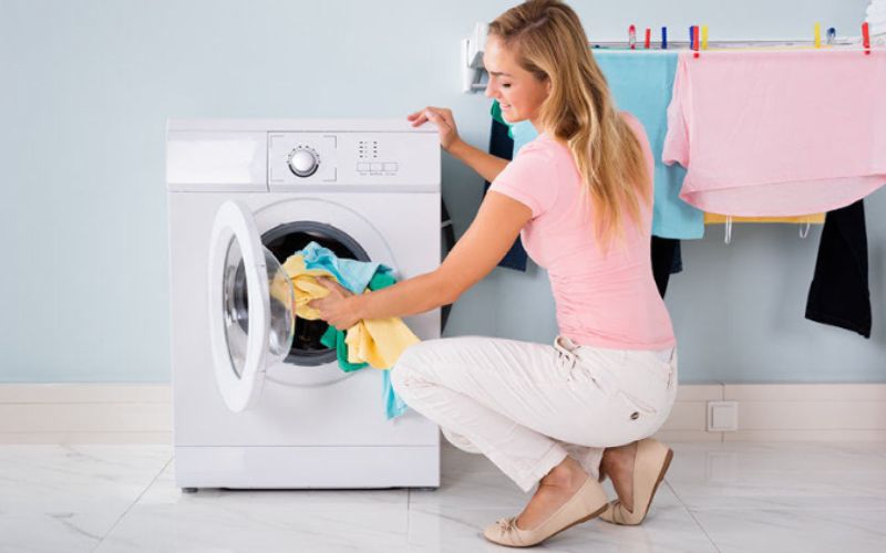 Máy sấy làm khô quần áo nhanh chóng, diệt khuẩn, khử mùi hiệu quả Máy sấy làm khô quần áo nhanh chóng, diệt khuẩn, khử mùi hiệu quả