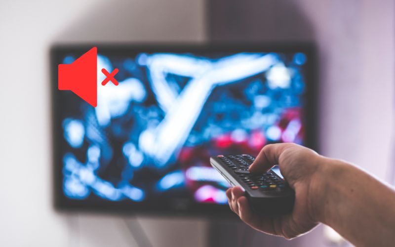 Chế độ im lặng trên điều khiển có thể là nguyên nhân khiến YouTube bị mất âm thanh