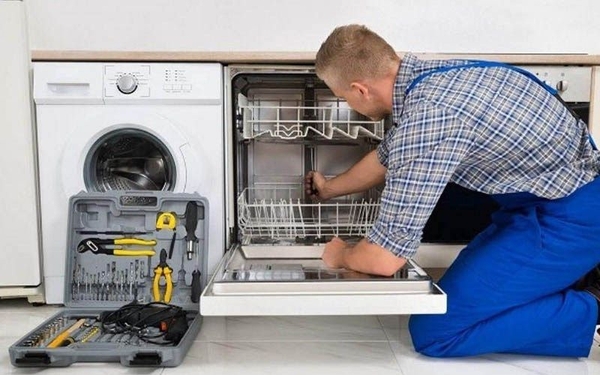 may rua bat bosch bao loi voi nuoc hinh2 1733372963